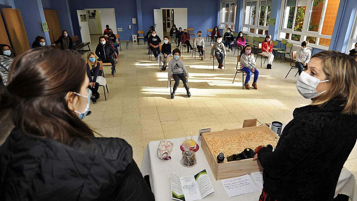 Taller de Camiño Circular en el colegio de O Foxo | BERNABÉ / JAVIER LALÍN