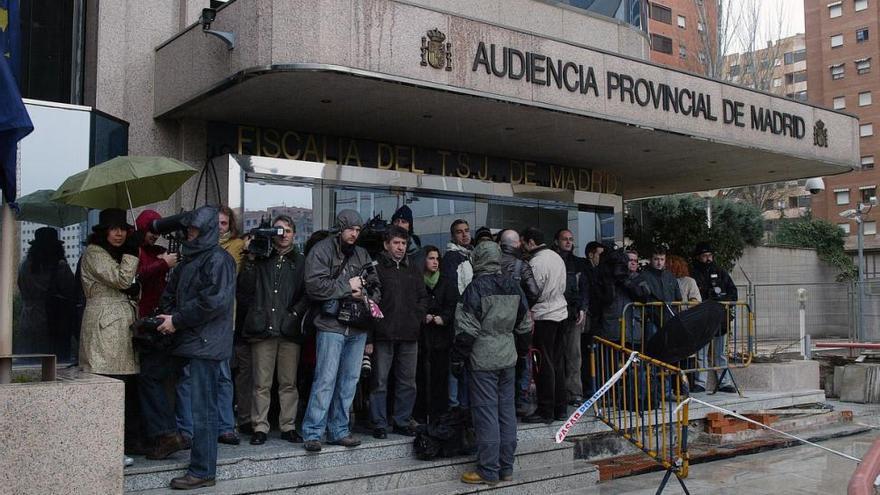 Condenado a 13 años de cárcel por violar a su hija menor de edad