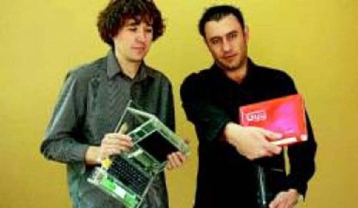 Pablo Machón i Ángel Blázquez, creadors del portàtil Gyy. Pablo Machón i Ángel Blázquez, creadors del portàtil Gyy.