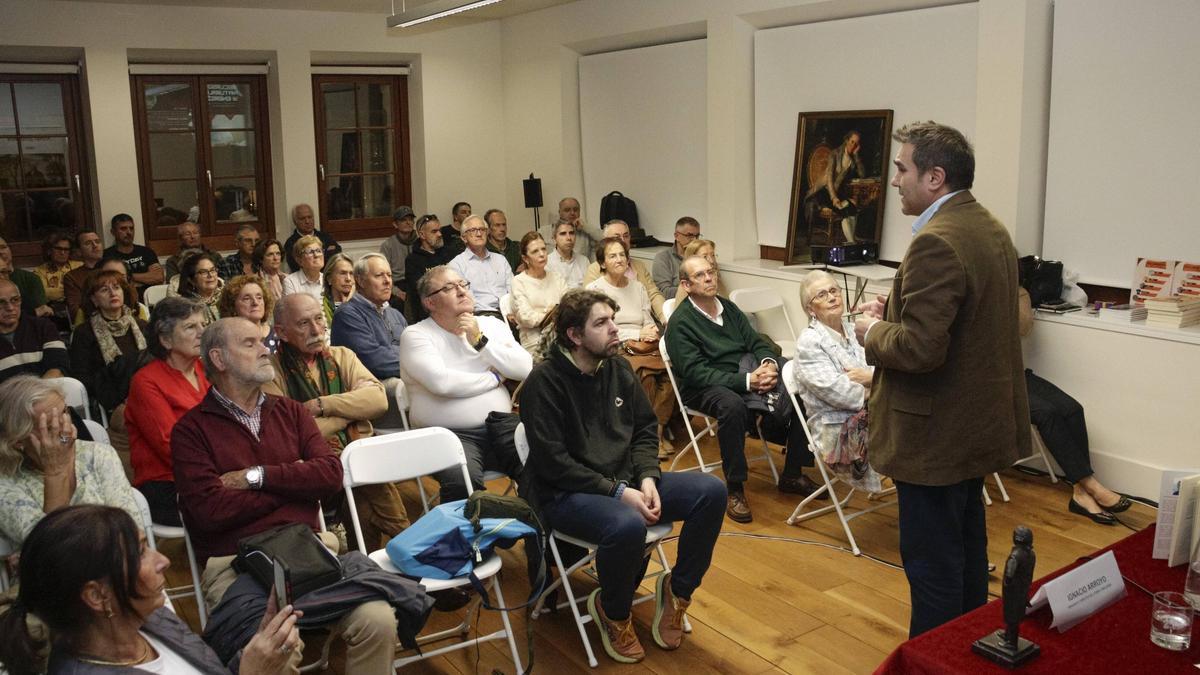 Francisco García Campa, durante su ponencia.
