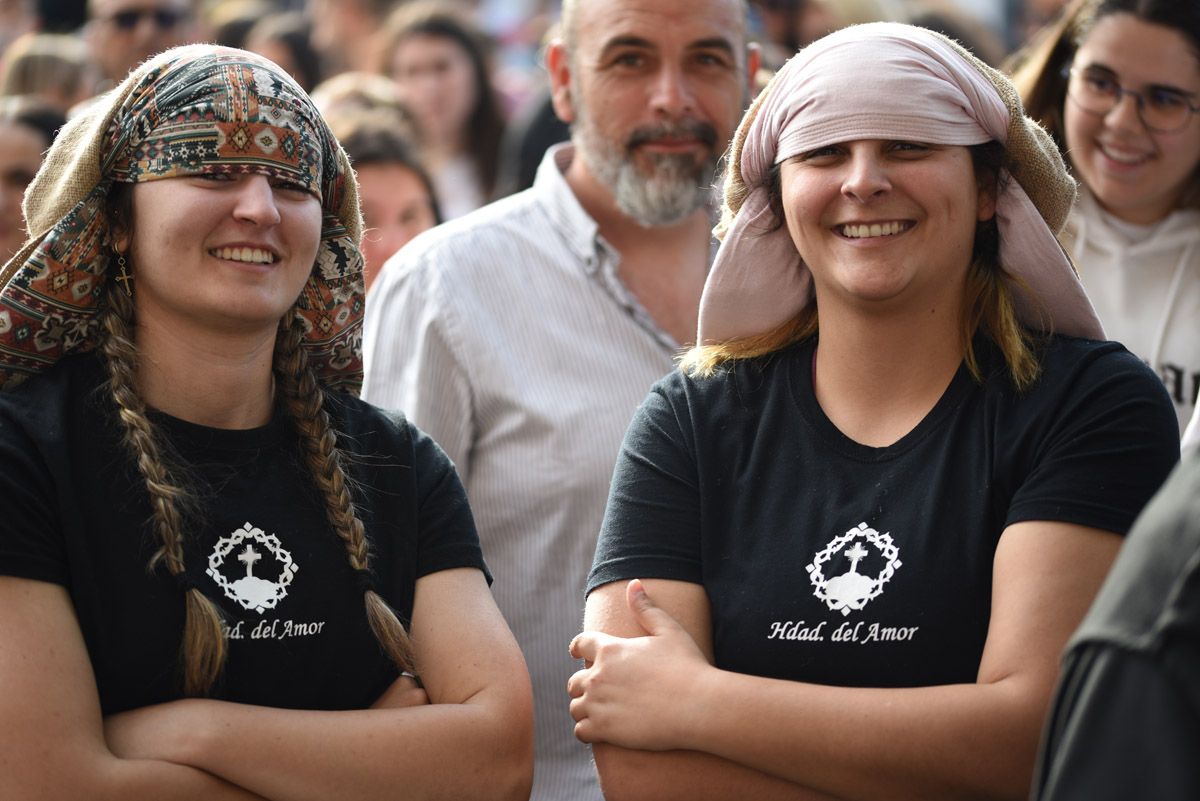 La hermandad del Amor, en imágenes