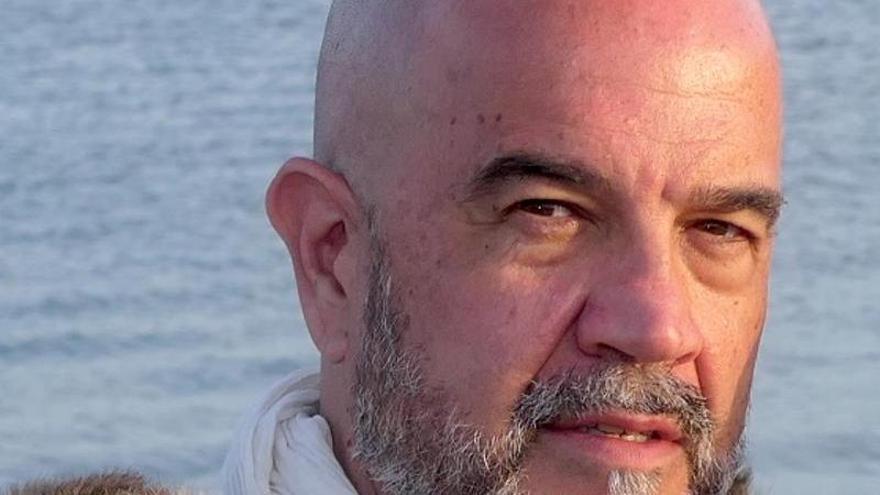 Javier Nieto: “Este año renovamos la escenografía de los actos y el guión de la Fundación”