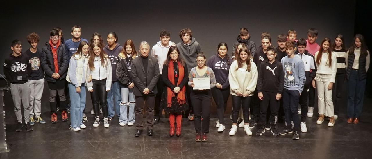 Fotografia de família de la clausura del taller de patrimoni organitzat per l'UJI i l'Ajuntament de Vila-real.