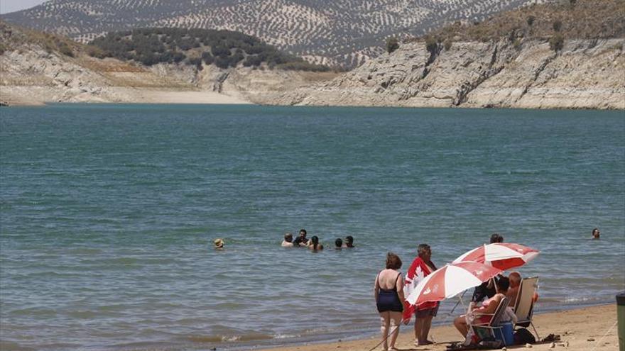 La mayoría de los turistas de la comarca no pernocta en la zona