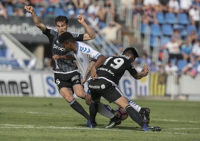 02/04/2017 DEPORTES  fútbol segunda división  temporada 2016-2917 16/17  CD Tenerife Oviedo estadio Heliodoro Rodríguez López