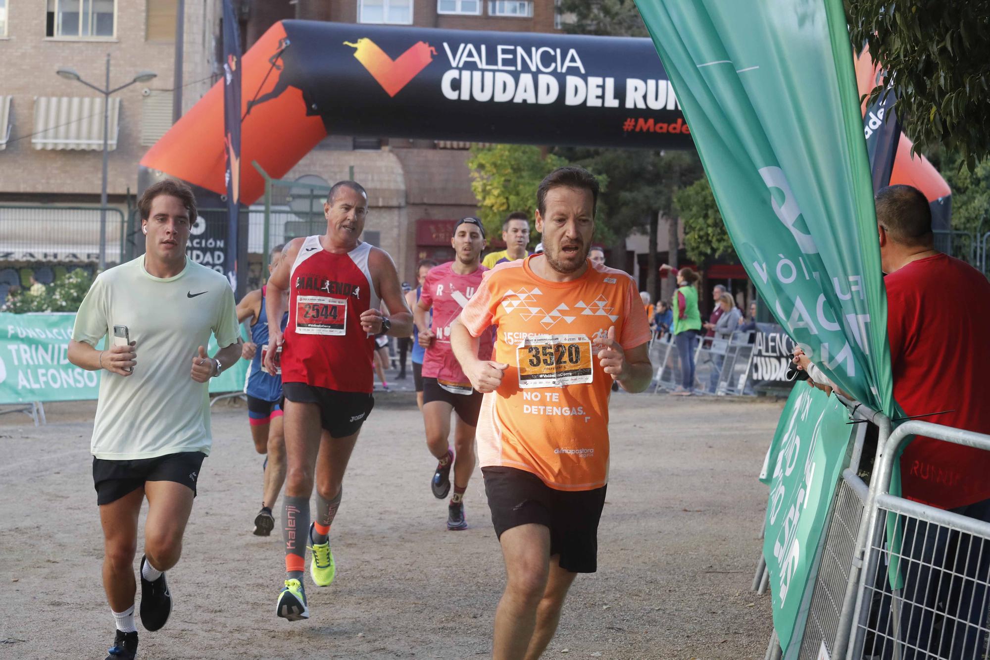 ¡Búscate en la X Carrera de la Universitat de València!