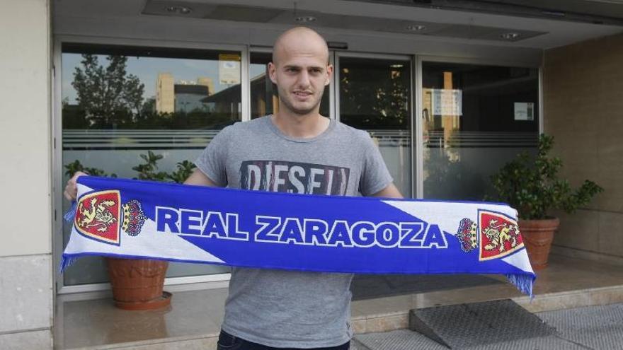 Vullnet Basha se incorpora al Real Zaragoza como cedido