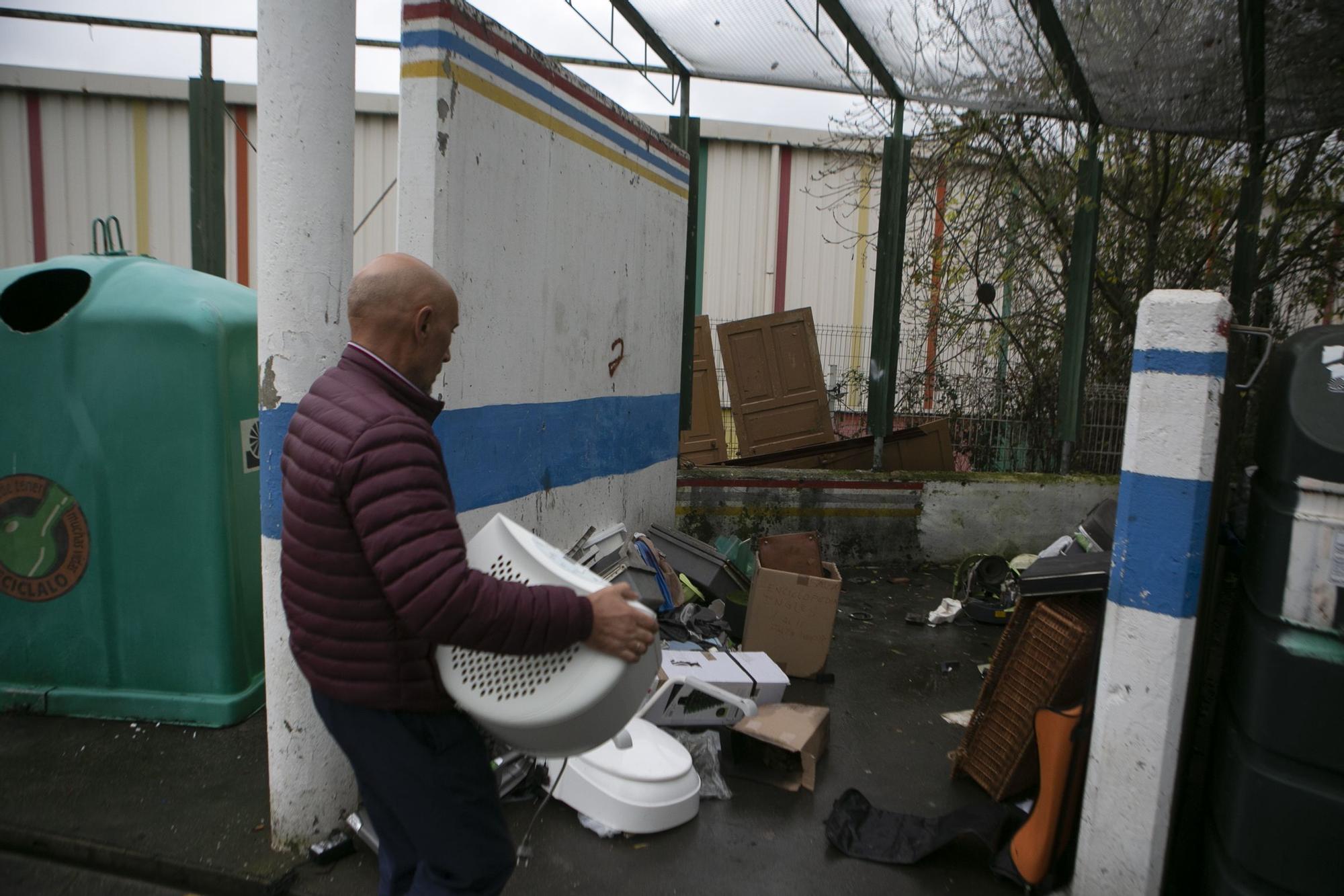 Los puntos limpios, pastos del abandono