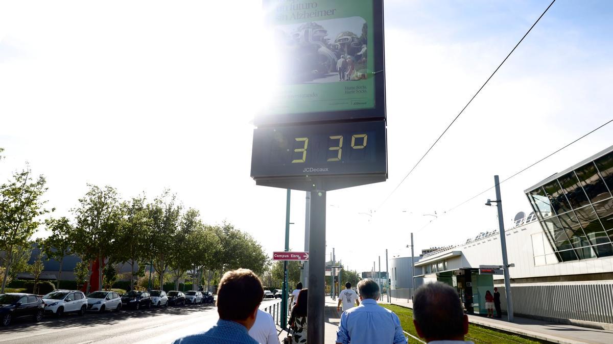 Ha habido termómetros en Zaragoza que marcaban hasta 33 grados.