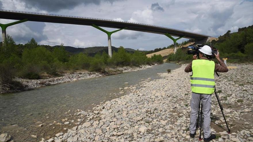 Corrimientos en un puente de Monrepós inaugurado en el 2018