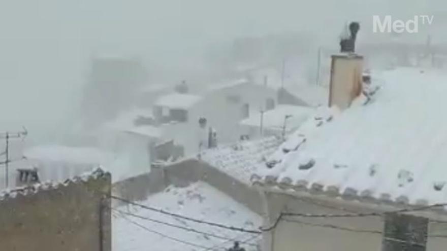 Las mejores imágenes de la nieve y el temporal en Castellón