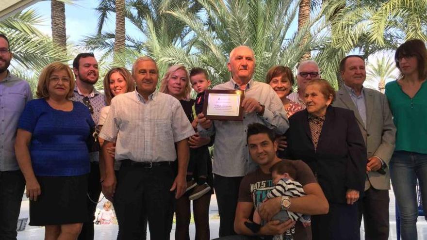 Pascual Antón recibe el premio &quot;Antonio Valero&quot; por una vida dedicada al campo