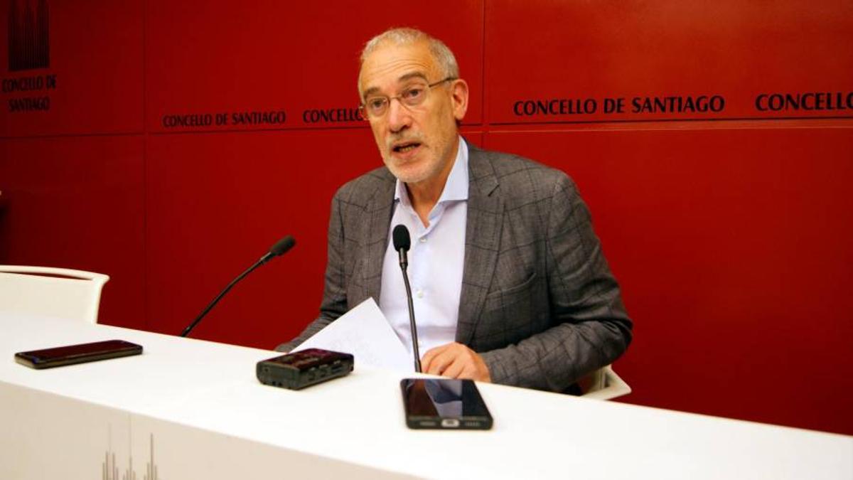 Gumersindo Guinarte, portavoz del Grupo Municipal Socialista de Santiago.