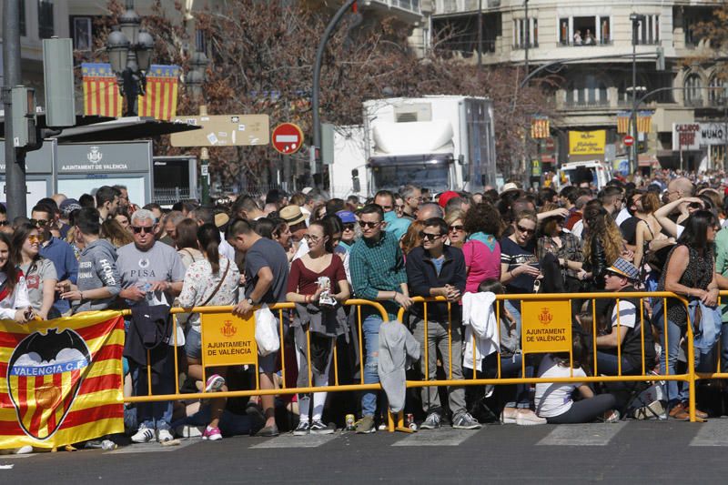 Búscate en la mascletà del 2 de marzo