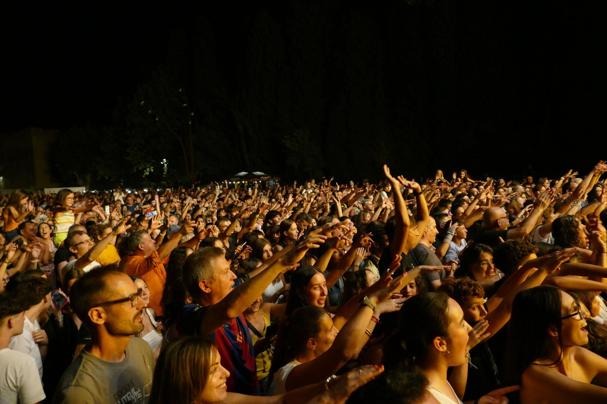 La segona Bertranada Fest congrega unes 8.000 persones als concerts de Ginestà i Búhos