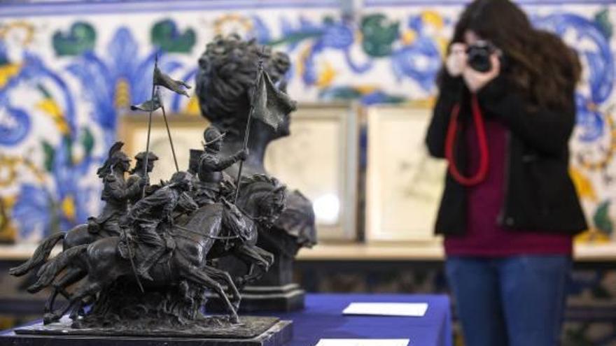 Intervenidas 27 obras falsificadas  de destacados artistas valencianos