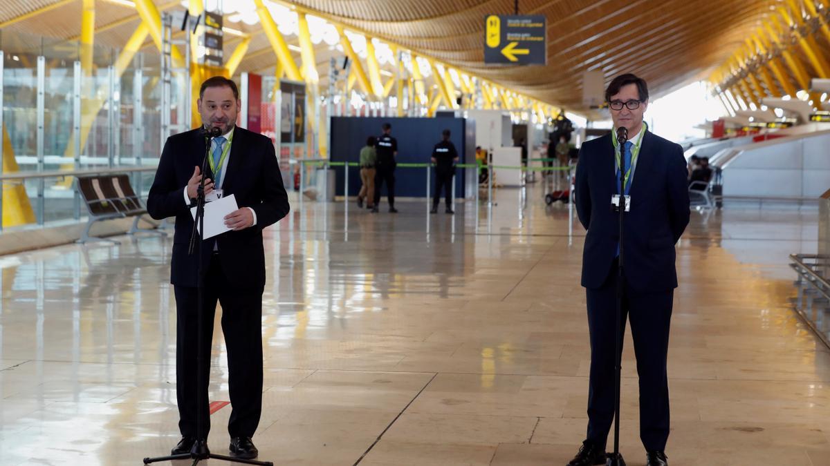 Illa y Ábalos, en una foto de archivo en Barajas.