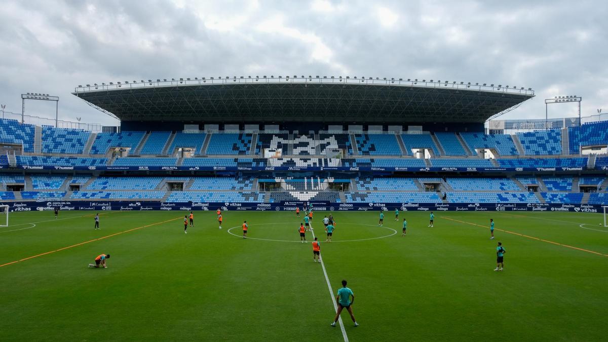 Entrenamiento del Málaga CF en La Rosaleda.