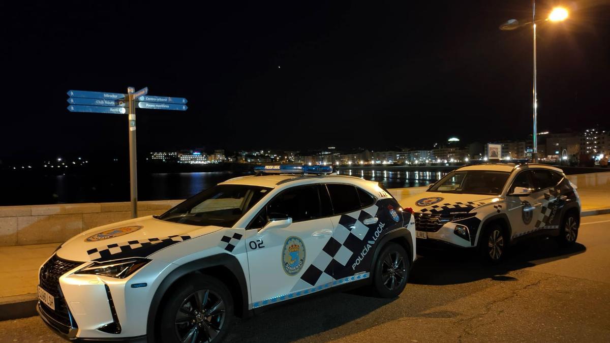Coches de la Policía Local de Sanxenxo en una imagen de archivo