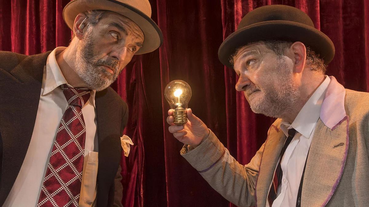 Alfred Picó y Carles Arberola protagonizan esta comedia teatral que abre la temporada en Peñíscola.