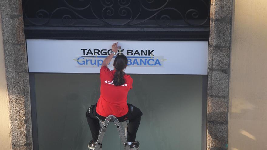 Abanca completa la compra de Targobank