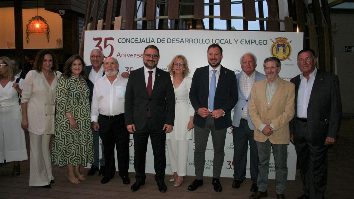 Isabel Casalduero, Sandra Martínez, Antonio Bastida, José Sánchez, Diego José Mateos, Laly Ibarra, Francisco Morales, José Antonio Gallego, Francisco Jódar y Andrés Meca. 