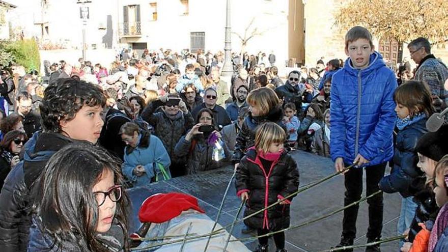 La fira de Sant Fruitós omple de gent la Sagrera