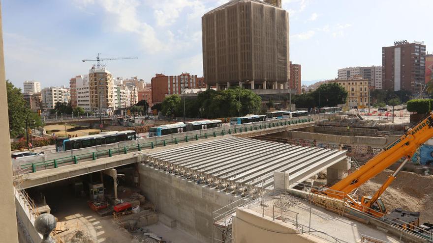 Construcción del túnel del metro bajo el río Guadalmedina.