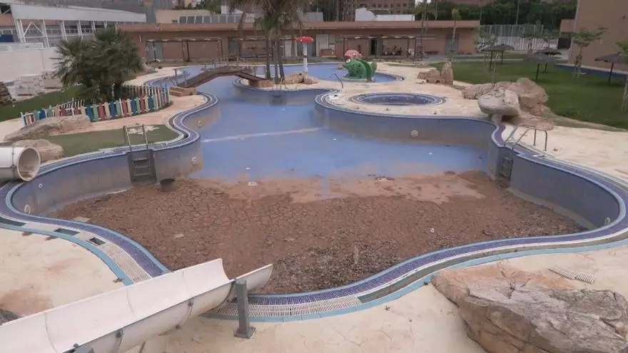 Aldaia se queda sin piscina municipal este verano por los cuantiosos daños de la riada