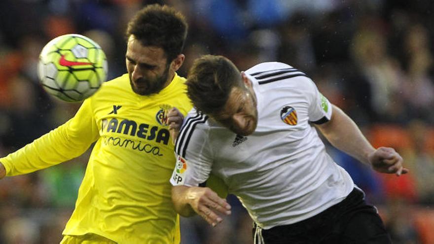 Un lance del Valencia-Villarreal de esta temporada.