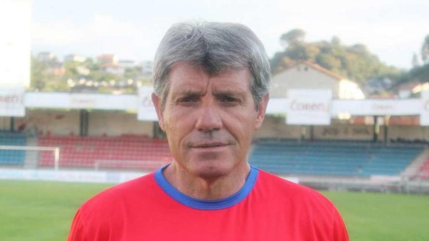 Antonio Dacosta, entrenador de la Unión Deportiva Ourense. // Jesús Regal