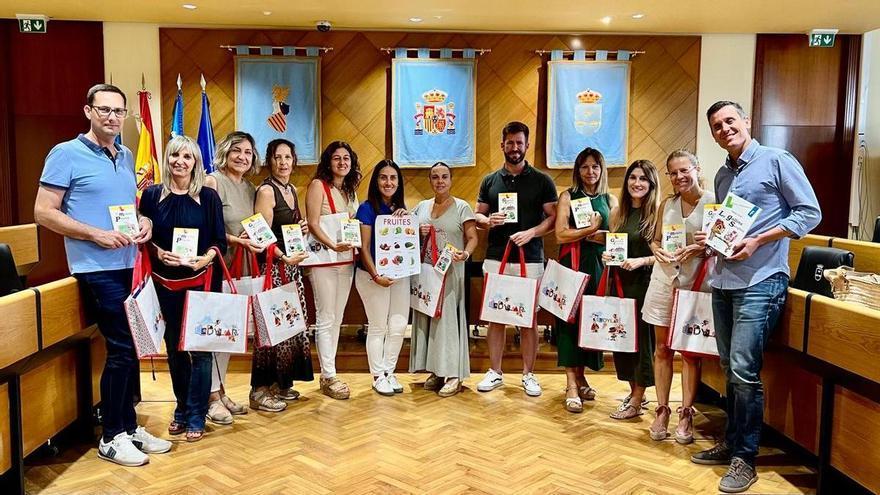 Distribueixen material per fomentar el valencià entre els centres educatius de Borriana