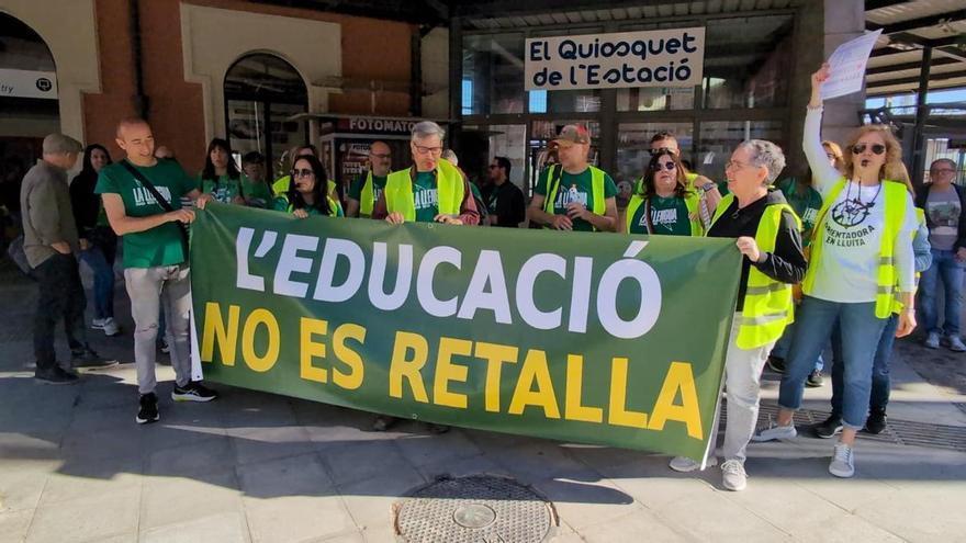 Mas del 75% de los docentes secundan la huelga en Xàtiva y la Costera