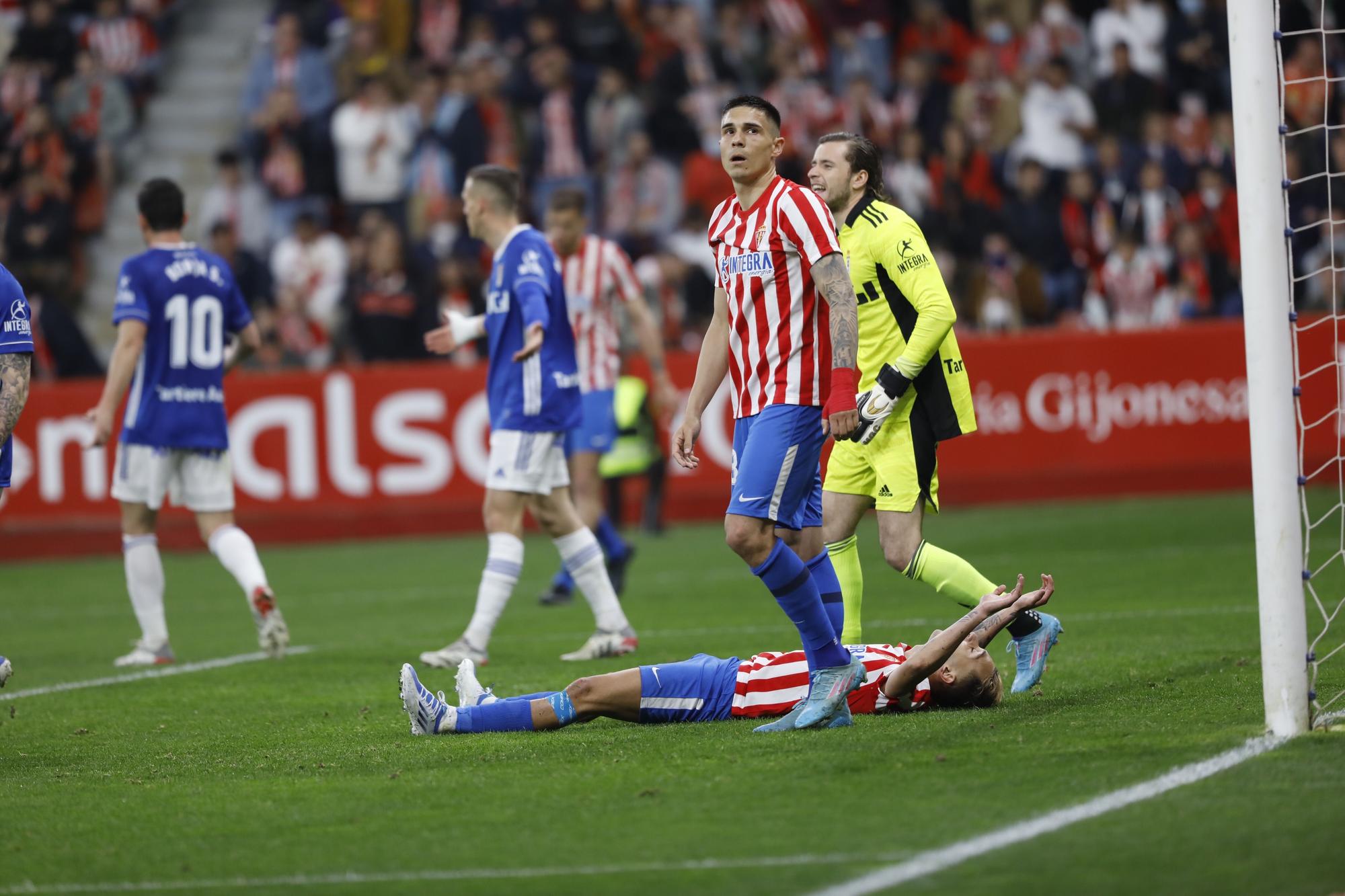 EN IMÁGENES: Así fue el derbi asturiano en El Molinón