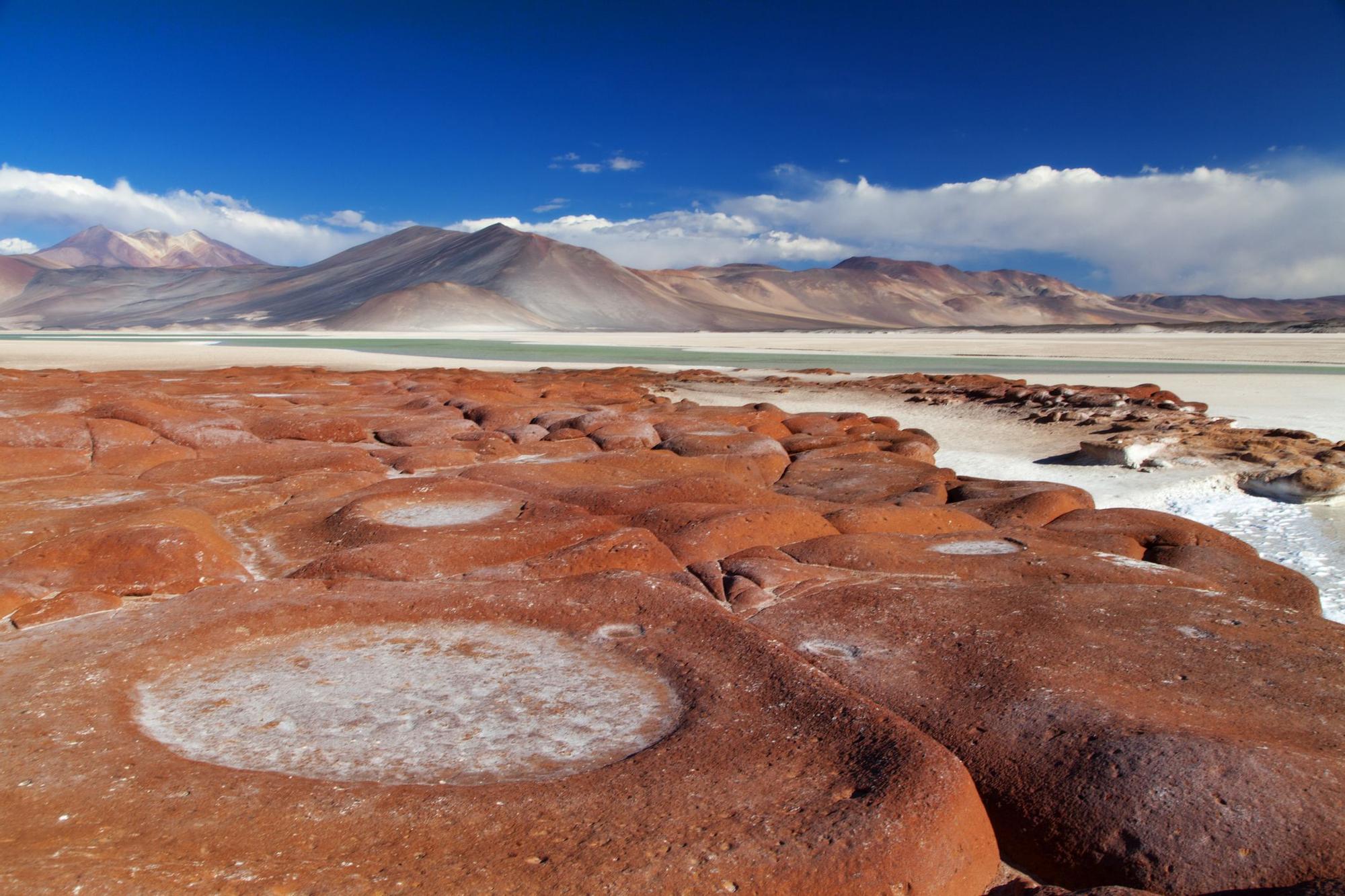 Los contrastes del impresionante desierto de Atacama.