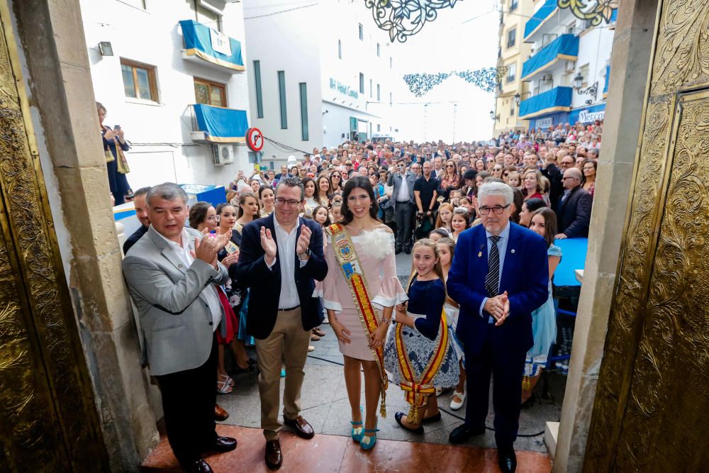 Las bandas marcan el ritmo del arranque de las fiestas de Benidorm.