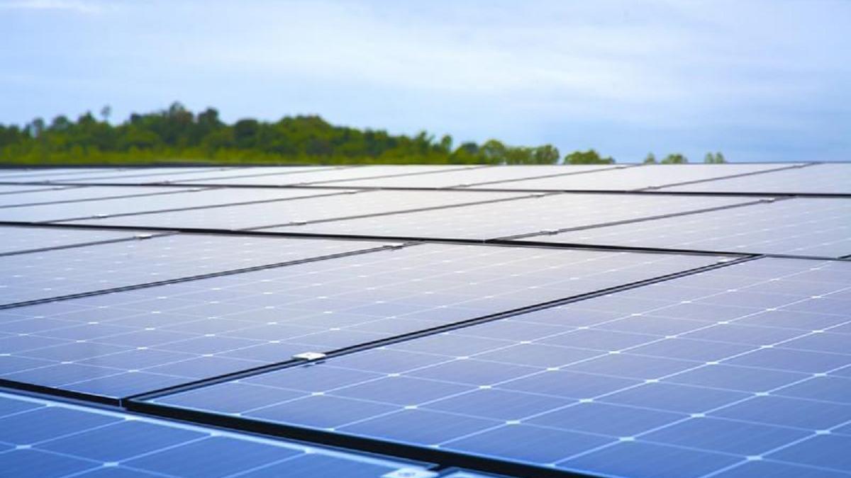 Instalación de placas solares.