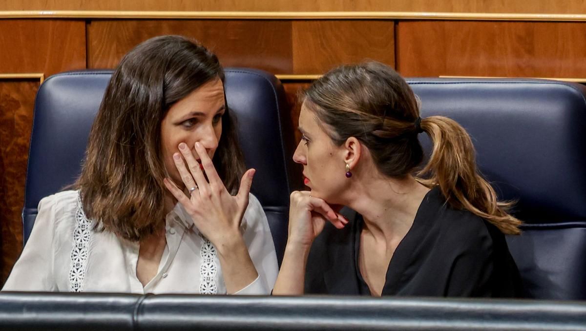 Irene Montero e Ione Belarra, este martes en el Congreso de los Diputados.