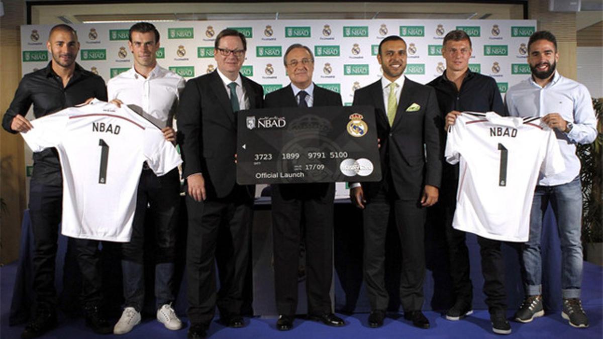 Foto de la presentación oficial del acuerdo firmado por el Real Madrid y el NBAD