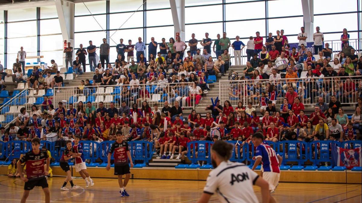 Inicio de la Liga Autonómica en categorías Juvenil femenina y masculina y presentaciónde la  sede Final Autonómica.