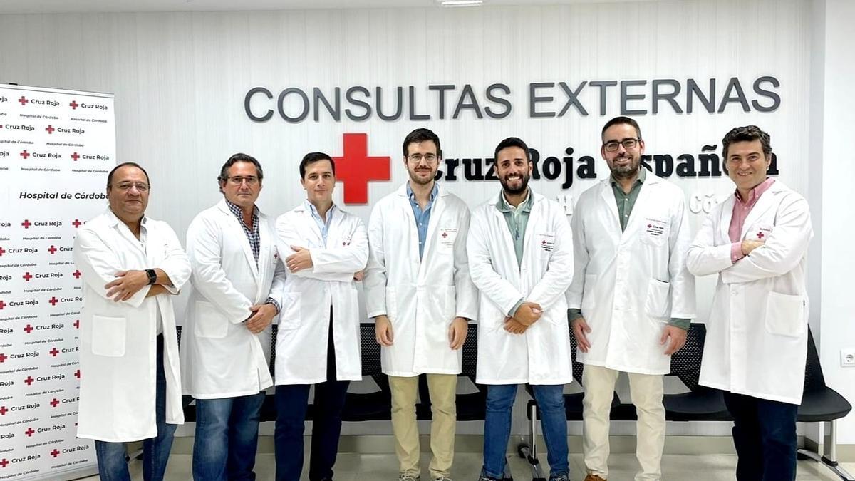 Profesionales de la Unidad de Aparato Locomotor del hospital Cruz Roja.