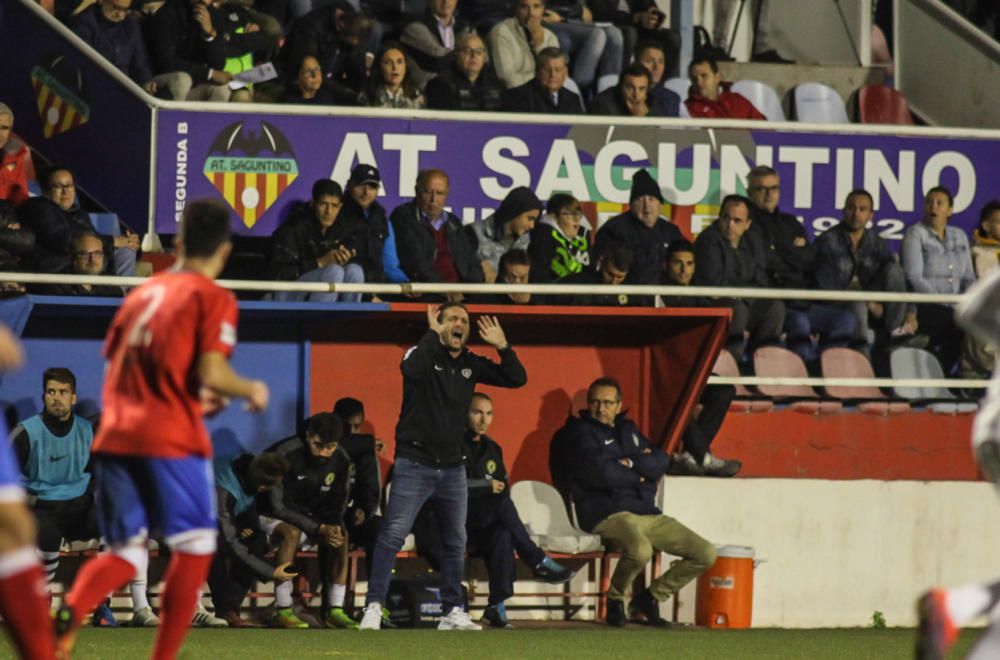 El Hércules se atasca y no pasa del empate ante el Saguntino