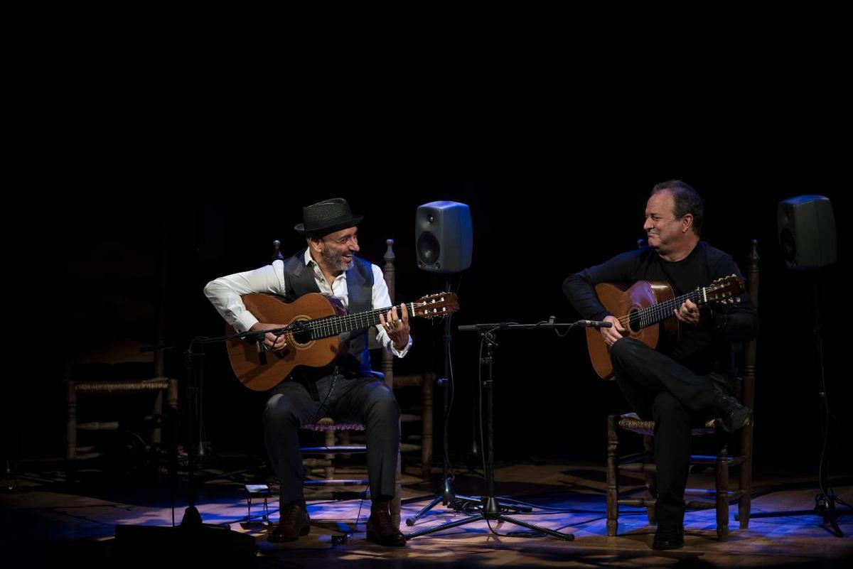 Los guitarristas Rycardo Moreno y Gerardo Núñez, durante el concierto inaugural del ciclo Guitarra desnuda, en el Espacio Turina, el 13 de septiembre