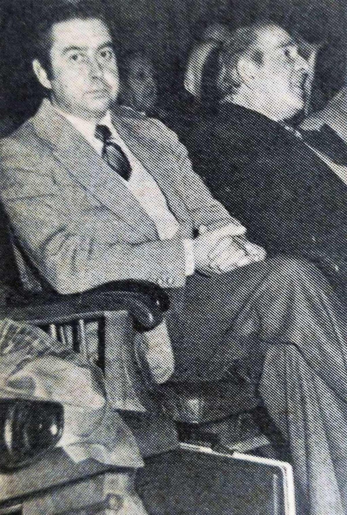 El candidato del maletín negro derrotó a la asamblea del Ateneo Jovellanos