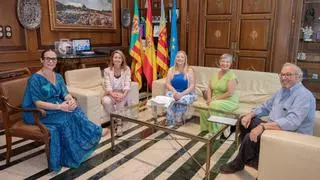 La alcaldesa de Castelló recibe al Club Taurino: Su compromiso con la entidad