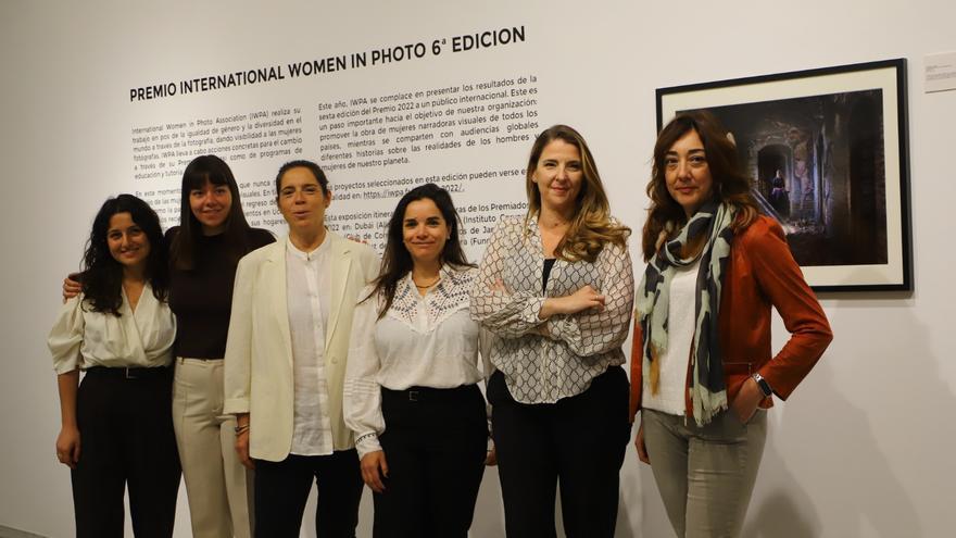 Oda a las lentes de las mujeres con la muestra de &#039;Women in Photo&#039; en el Teatro Cómico