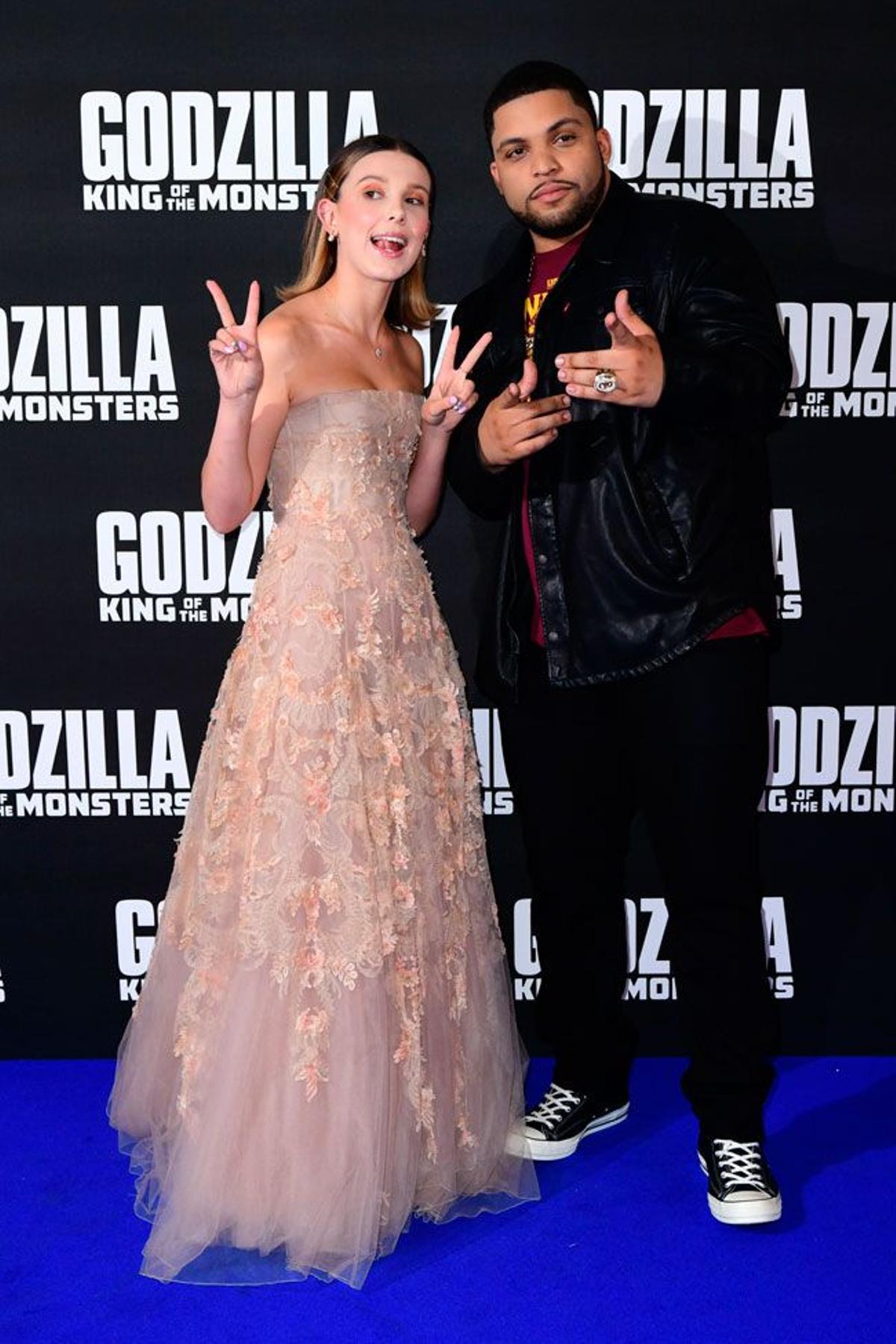 Millie Bobby Brown y O'Shea Jackson Jr.