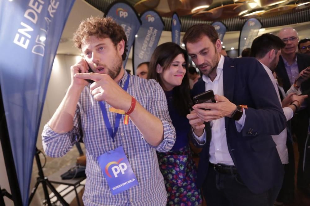 Ambiente del PP en el 7 Coronas