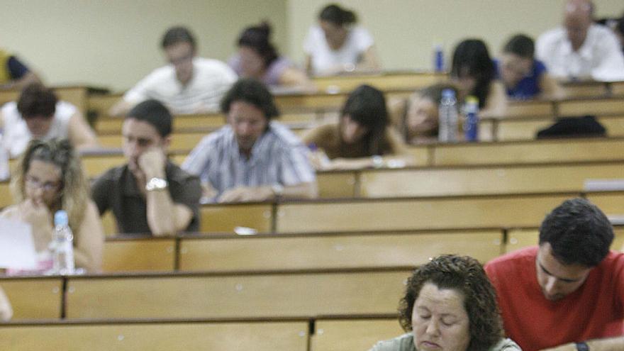 Imagen de archivo de las pruebas de oposiciones al cuerpo de Maestros realizada en 2017 en la Facultad de Medicina.