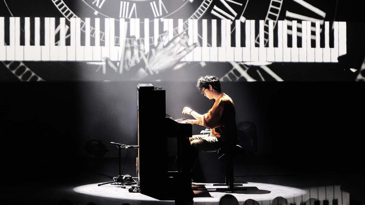 El virtuoso pianista Tony Ann, en una imagen promocional.